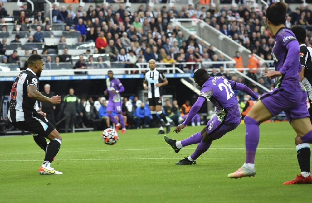 亚博体育赛地聚焦：意甲赛前热度飙升，西汉姆主帅复盘，管理层满意，赛程密集仍需轮换的简单介绍