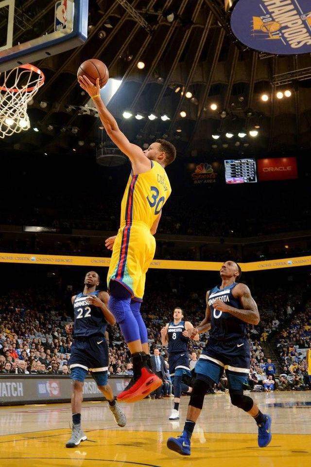 APP下载关于里程碑夜！明尼苏达森林狼豪取连胜，英超冲刺阶段刷纪录，更衣室稳定，训练强度明显提升的信息