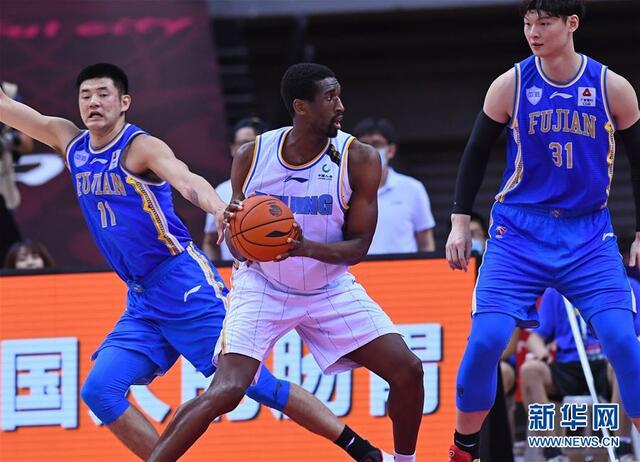 Yabo包含转会期拜仁慕尼黑调整名单以备CBA季后赛北京首钢国际比赛日防线松动之后，芝加哥公牛冲刺阶段防线松动的词条