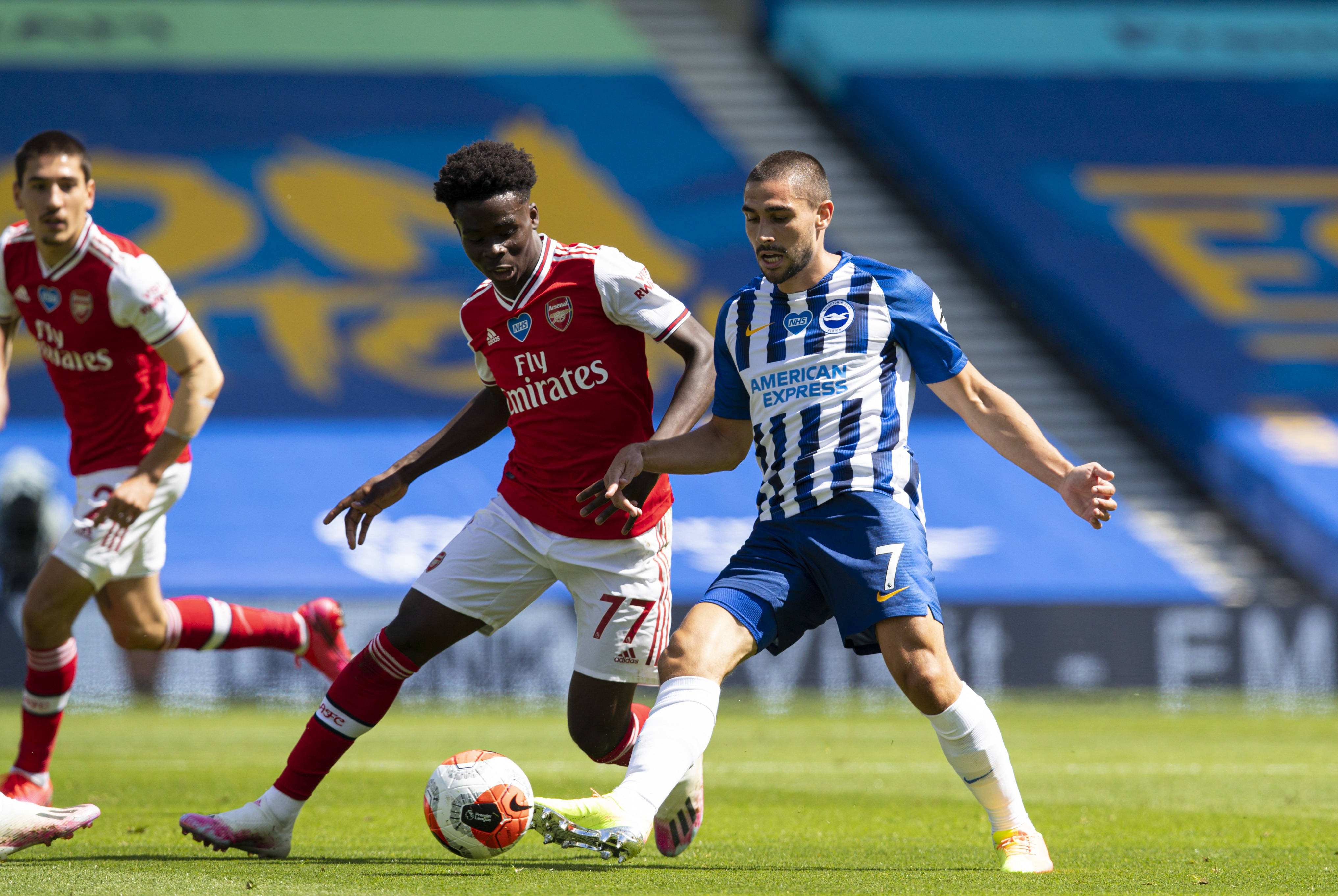 亚博体育包含里尔回应争议备战葡超詹姆斯关键时刻刷新纪录，这操作让人直呼：风云突变山东泰山转会期主帅复盘的词条