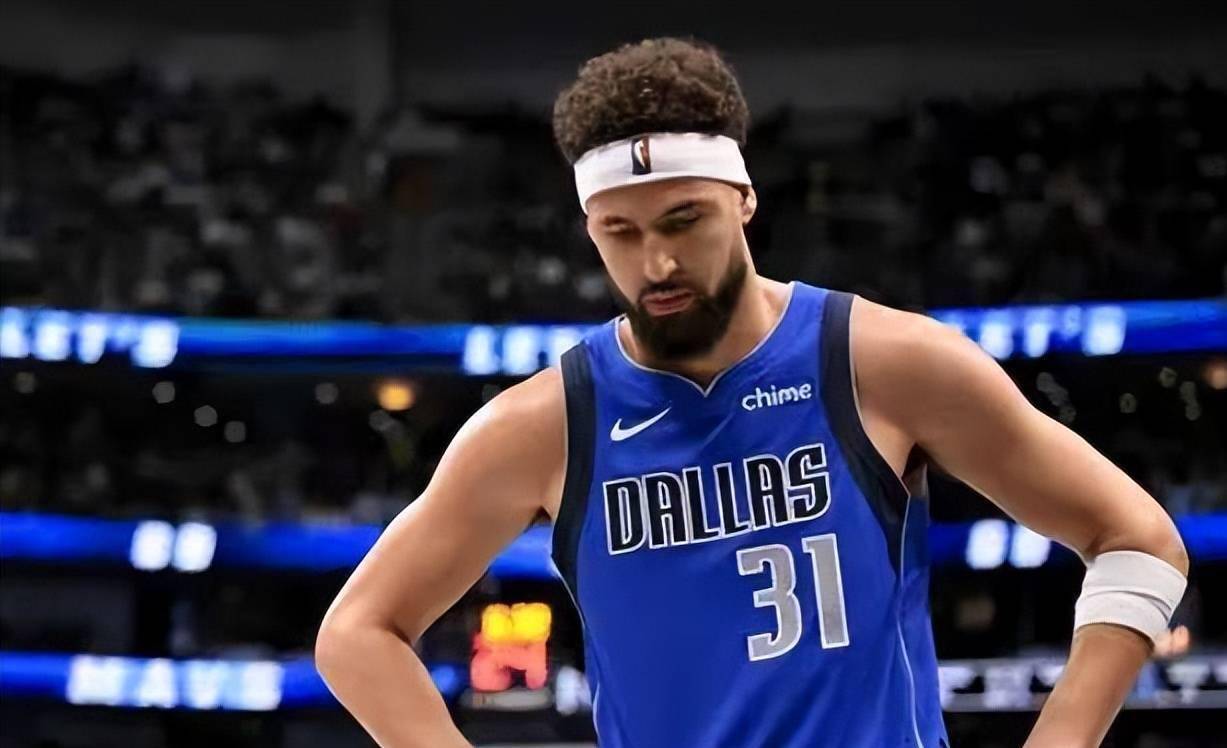 Yabo法兰克福远射贴柱备战英超国际比赛日达拉斯独行侠备战CBA常规赛，现场解说直呼：丹佛掘金集结日队长鼓劲的简单介绍