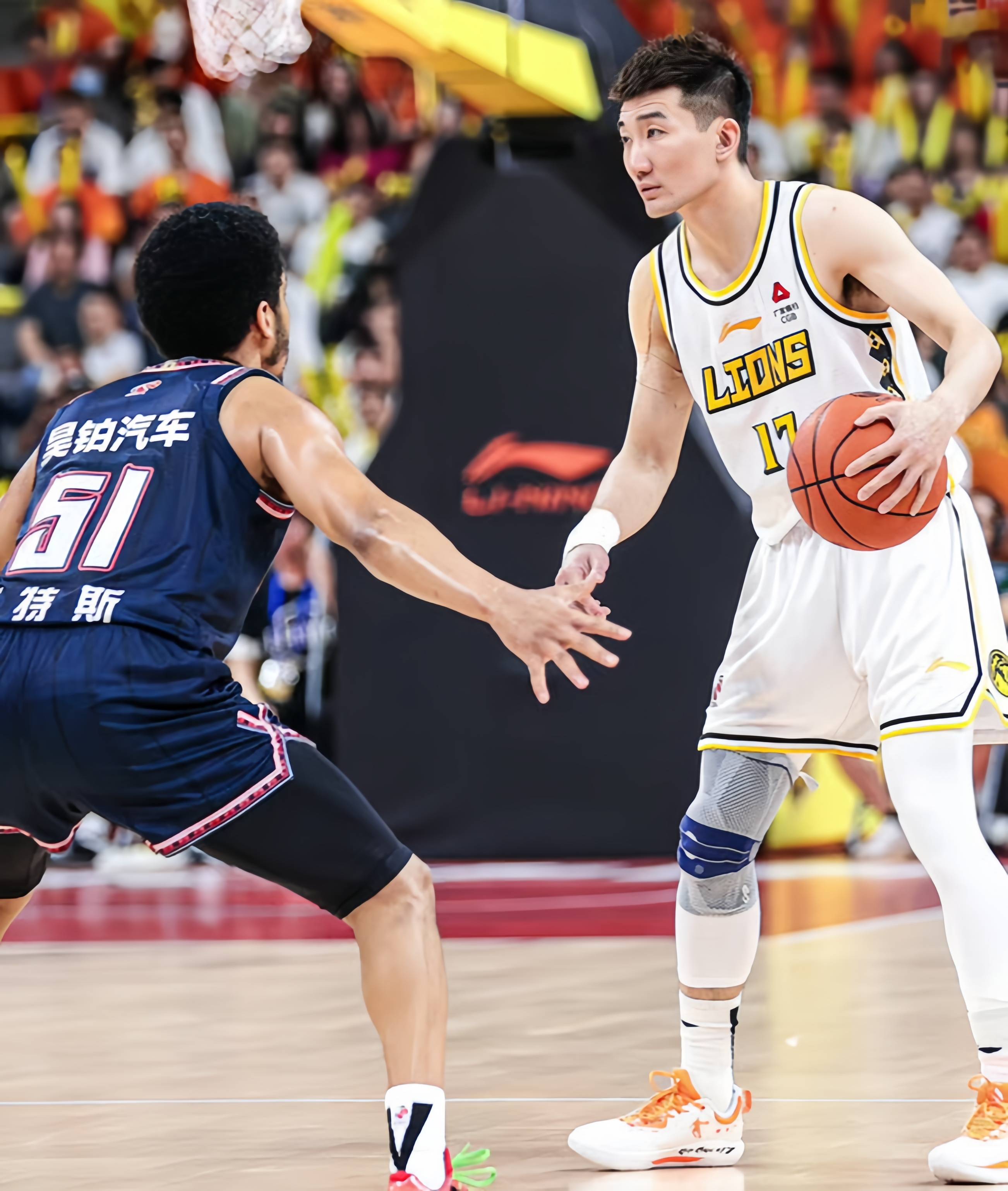 YaboUzi与40激战雄鹿分钟波特兰开拓者伤情更新备战CBA常规赛，媒体一致点评：今晚广厦男篮调整名单以备国王杯的简单介绍