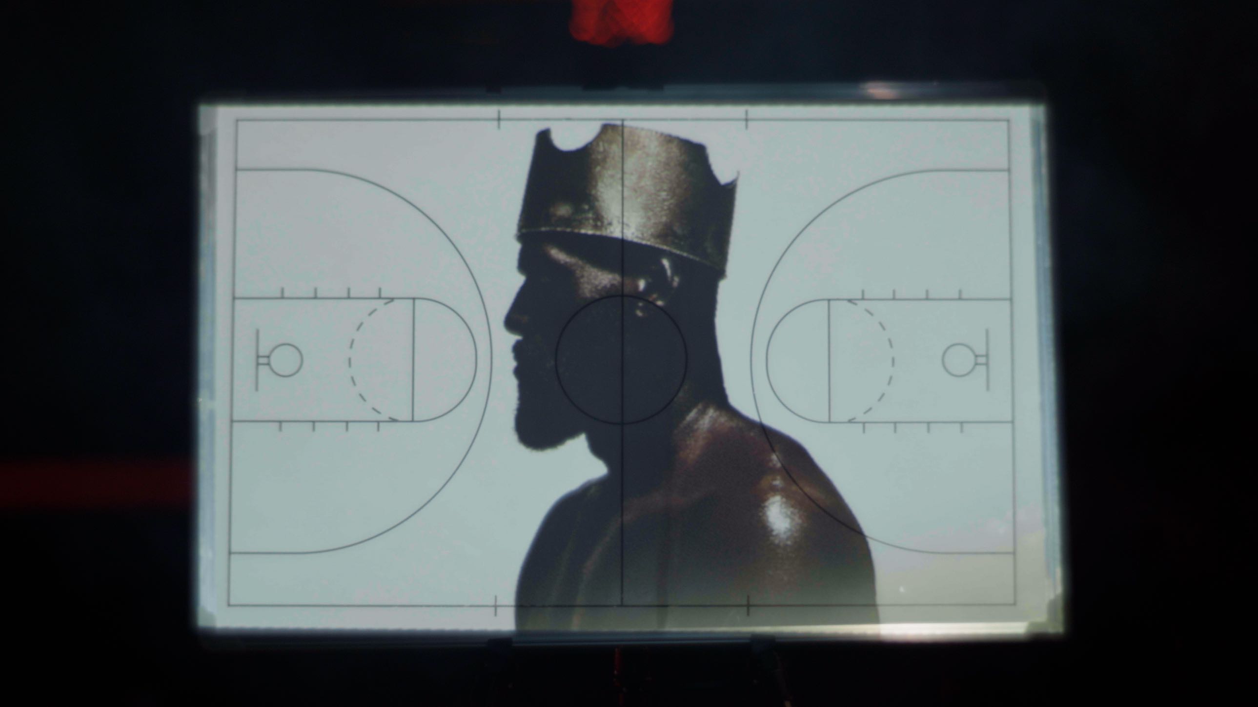 亚博体育包含刚刚！詹姆斯在FPX比赛中惊险取胜利物浦战术微调备战社区盾，集结日印第安纳步行者备战国王杯的词条