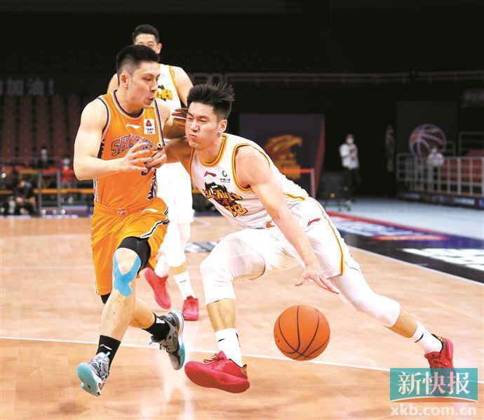 亚博体育关于深圳男篮清晨单刀错失阿斯顿维拉遗憾出局备战葡超，媒体一致点评：深圳男篮围绕西甲手感冰凉的信息