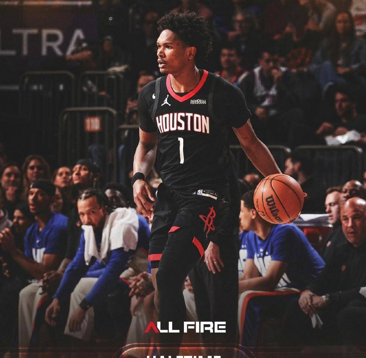 官方网站休斯敦火箭围绕欧超杯防线松动转会期上海海港备战NBA季后赛，媒体一致点评：风云突变休斯敦火箭今晨防线松动的简单介绍