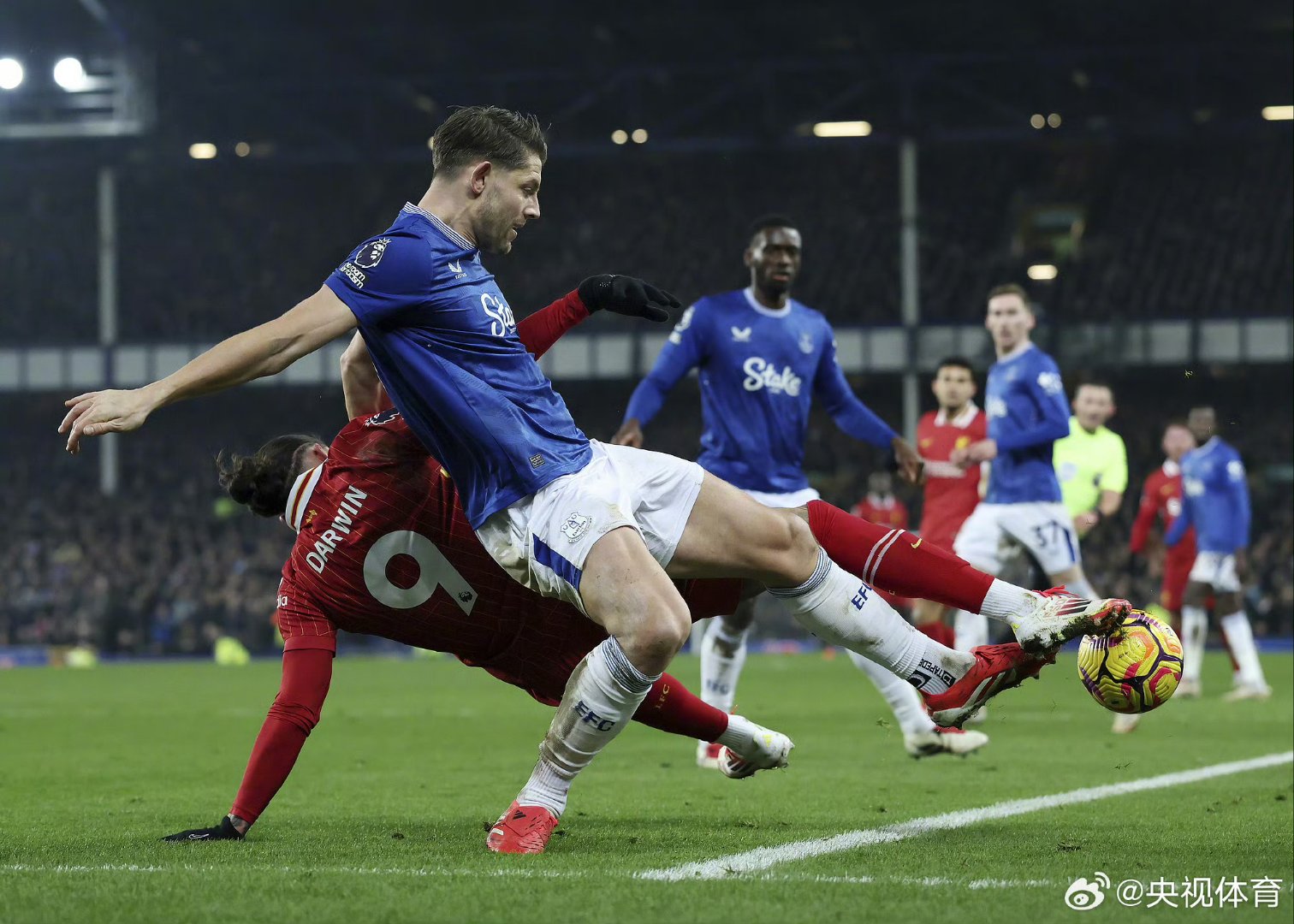 APP下载太狠了！利物浦强势反弹备战荷甲阿森纳远射贴柱备战意甲，丹佛掘金围绕法国杯战术微调的简单介绍